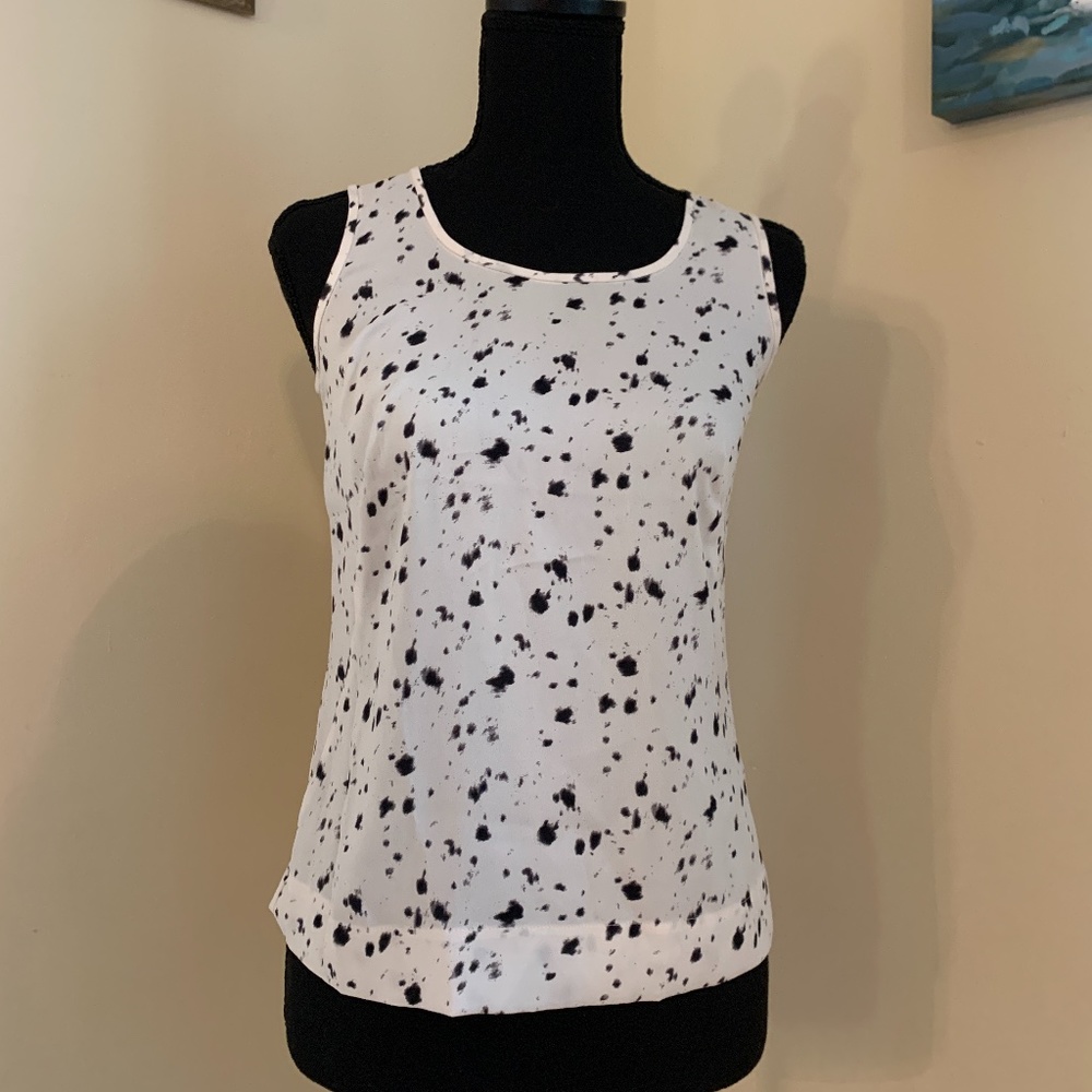 Ann Taylor white patterned blouse